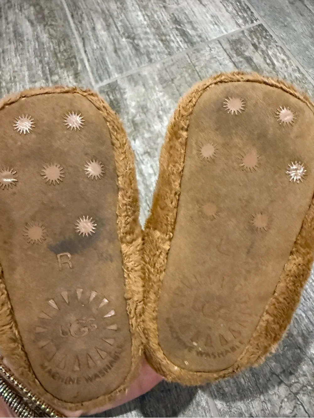 UGG Baby Bixbee Booties in Chestnut - Size 4/5